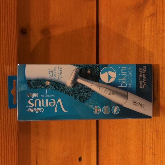 Gillette Venus Bikini Trimmer - Picture 1 of 4
